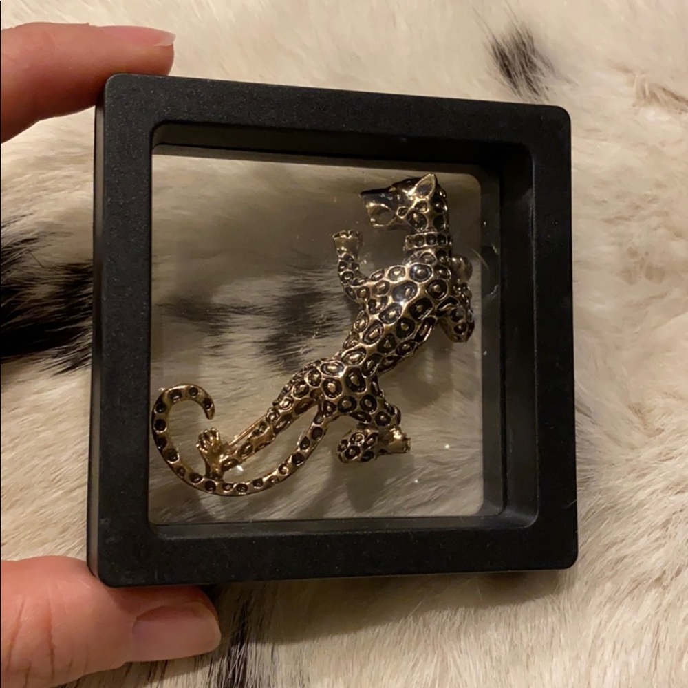 Leopard Brooch
